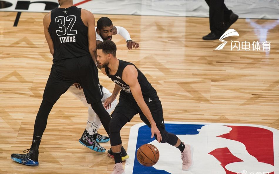 李秀根TOP等艺人将无法出演任何电视节目?韩议员提议封杀劣迹艺人:足球赌注软件APP(图2) 十大足球赌注软件排行榜