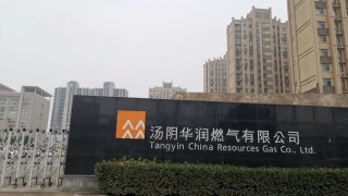 “足球赌注软件APP”中国075两栖攻击舰下水 排水量4万吨仅中美能造(图)(图2) 十大足球赌注软件排行榜