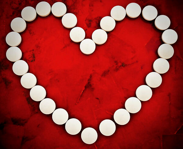 “一美”詹姆斯·麦卡沃伊新片《Escape》出演大学教授_十大足球赌注软件排行榜(图2) 十大足球赌注软件