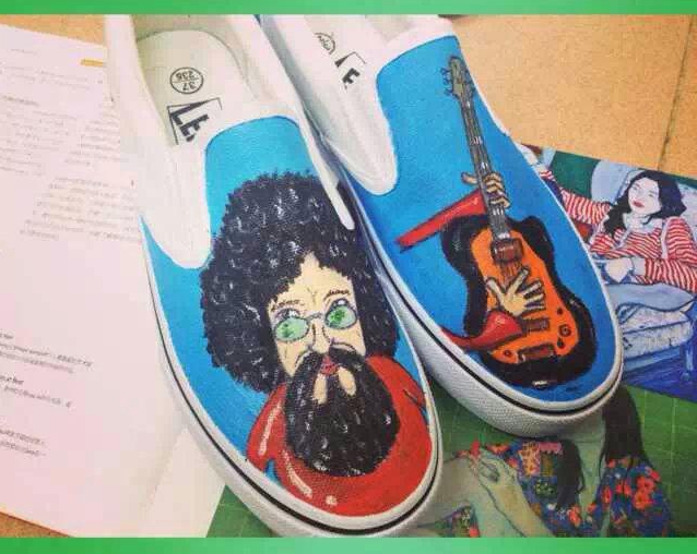 “十大足球赌注软件”梅丽莎变身“超肥家庭主妇” “巨”星风范十足(图3) 足球赌注软件